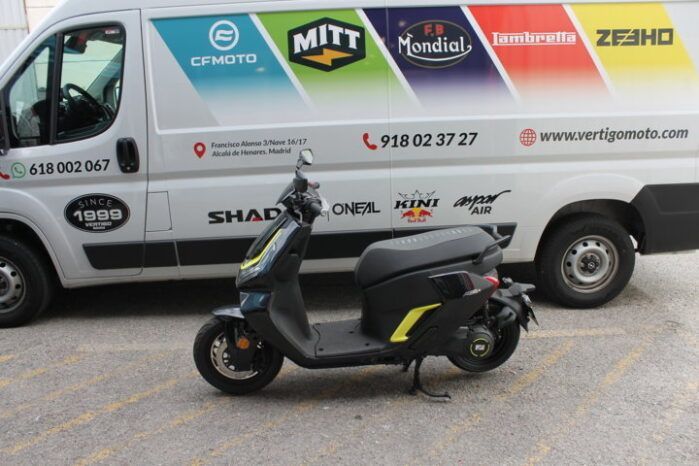
								ZEEHO AE6 + 2 BATERIAS full									