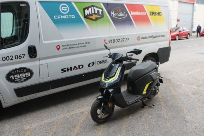 
								ZEEHO AE6 + 2 BATERIAS full									