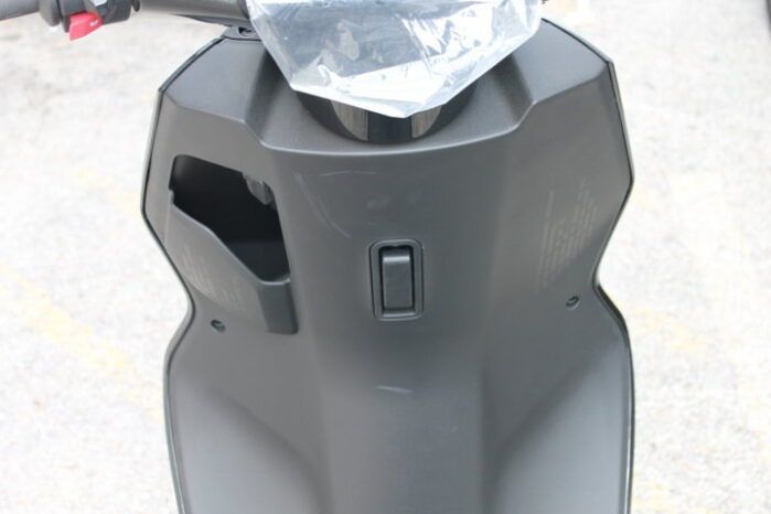 
								ZEEHO AE6 + 2 BATERIAS full									