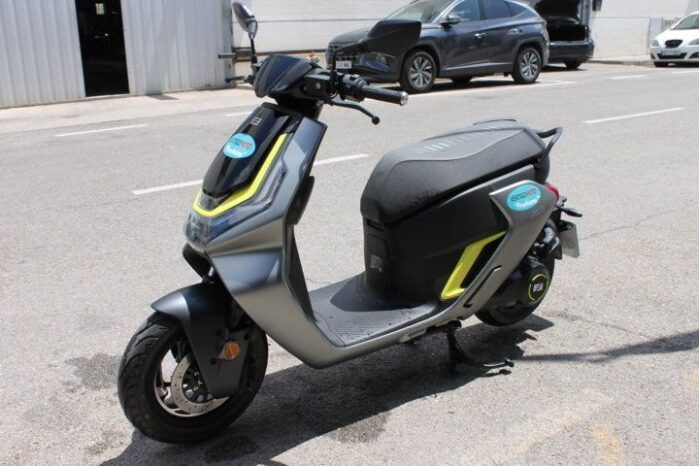 
								ZEEHO AE6 + 2 BATERIAS full									