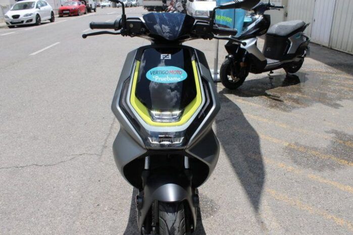 
								ZEEHO AE6 + 2 BATERIAS full									