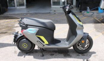 
									ZEEHO AE6 + 2 BATERIAS full								