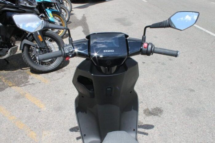 
								ZEEHO AE6 + 2 BATERIAS full									