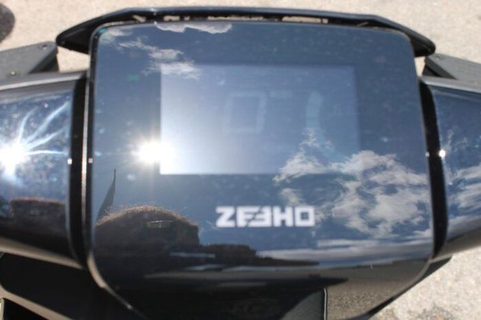 
								ZEEHO AE6 + 2 BATERIAS full									
