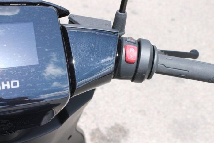 
								ZEEHO AE6 + 2 BATERIAS full									