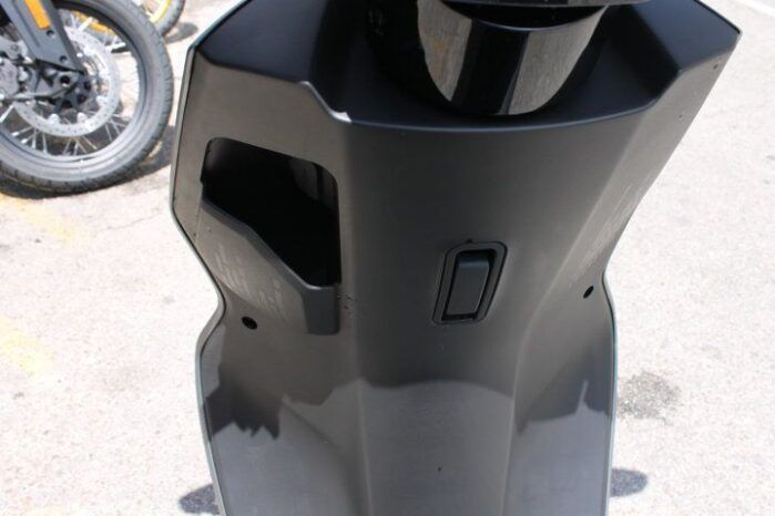 
								ZEEHO AE6 + 2 BATERIAS full									