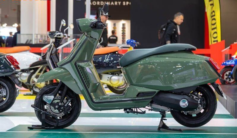 
								LAMBRETTA X125 full									