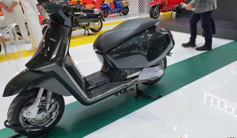 
								LAMBRETTA X125 full									