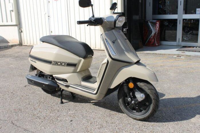 
								LAMBRETTA X300 full									