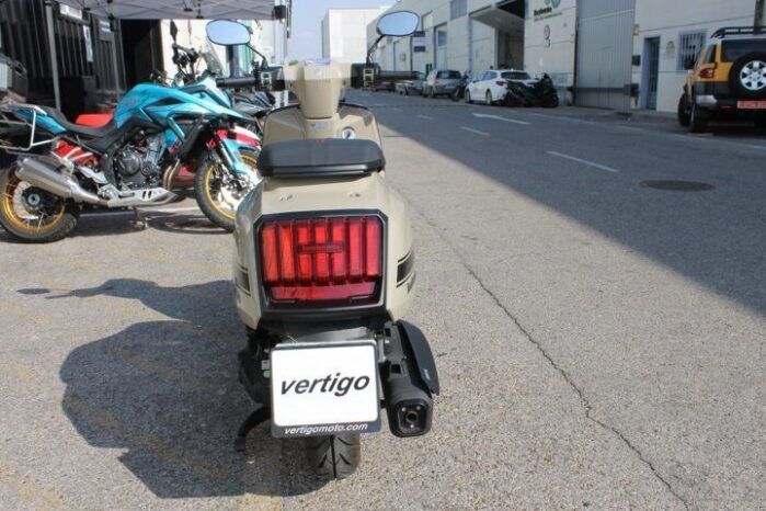 
								LAMBRETTA X300 full									