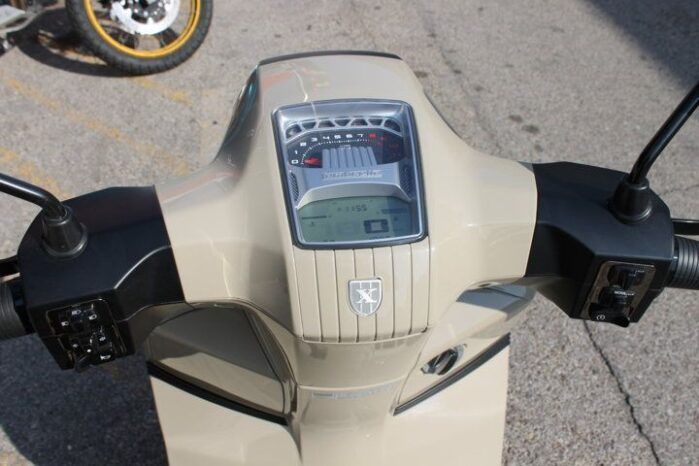 
								LAMBRETTA X300 full									
