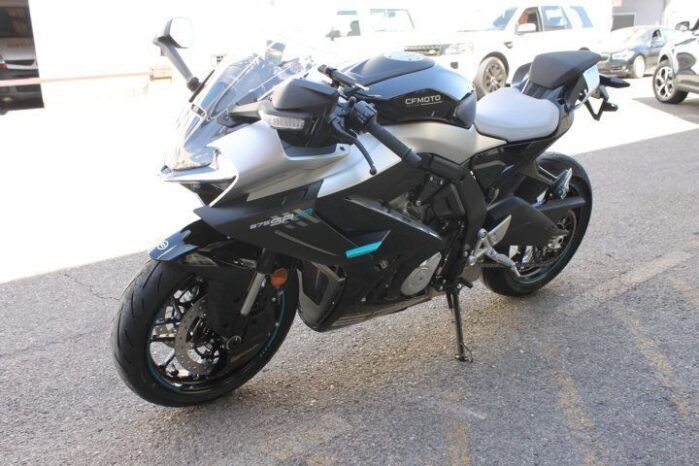 
								CFMOTO 675 SR-R full									