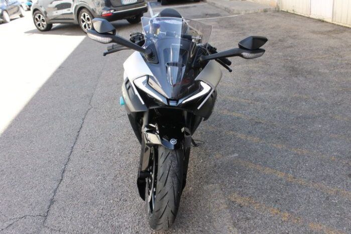 
								CFMOTO 675 SR-R full									