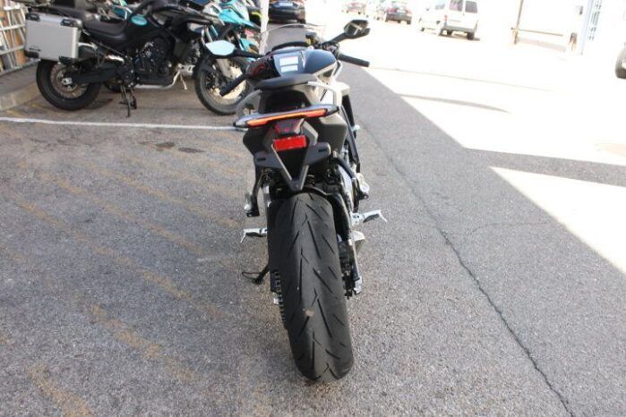 
								CFMOTO 675 SR-R full									