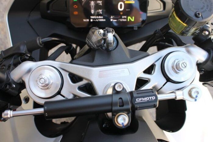 
								CFMOTO 675 SR-R full									
