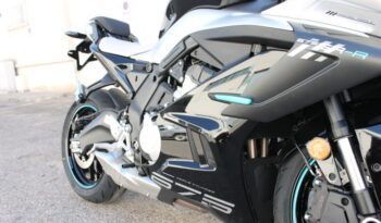 
									CFMOTO 675 SR-R full								