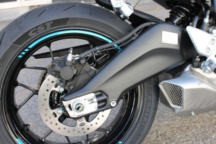 
								CFMOTO 675 SR-R full									