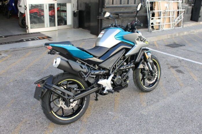 
								CFMOTO 125 NK 2025 full									
