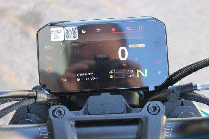 
								CFMOTO 125 NK 2025 full									