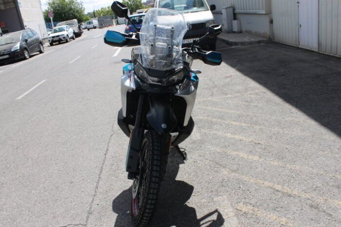 
								CFMOTO 800 MT-X full									