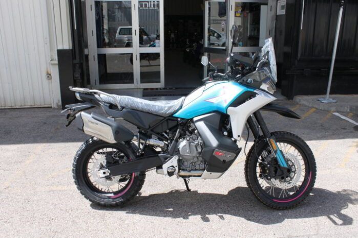 
								CFMOTO 800 MT-X full									