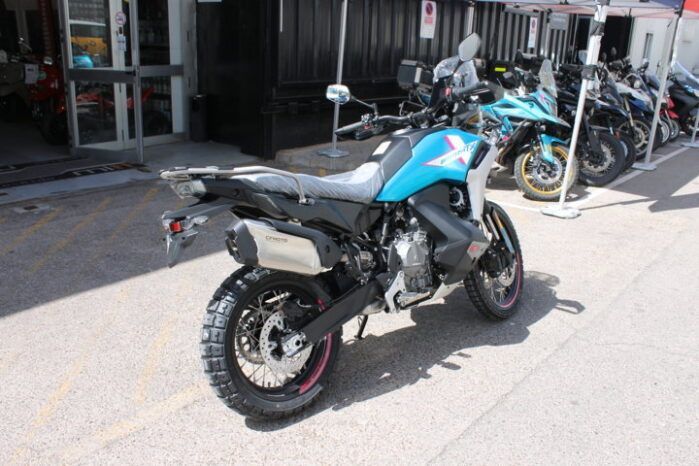 
								CFMOTO 800 MT-X full									