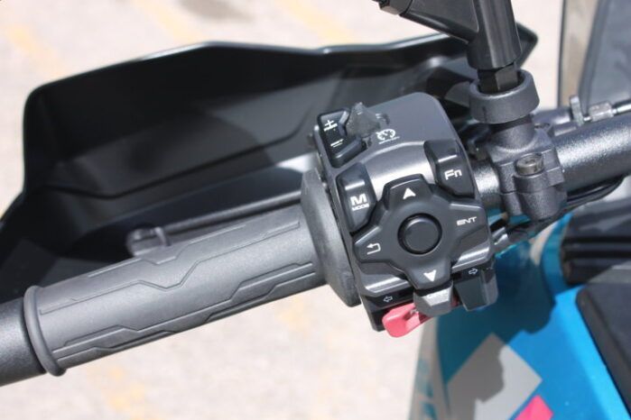 
								CFMOTO 800 MT-X full									