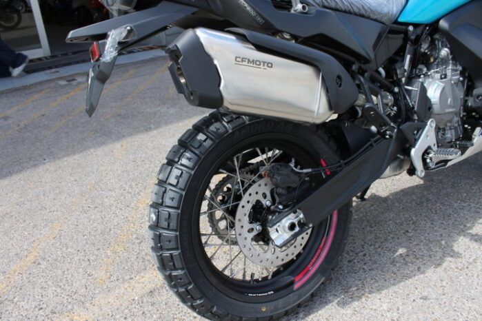
								CFMOTO 800 MT-X full									