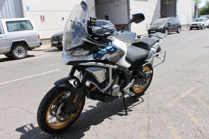 
								CFMOTO 700 MT full									