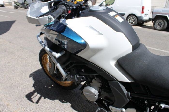 
								CFMOTO 700 MT full									