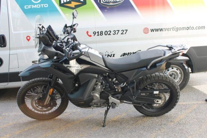 
								CFMOTO 800 MT-X full									