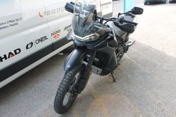 
								CFMOTO 800 MT-X full									