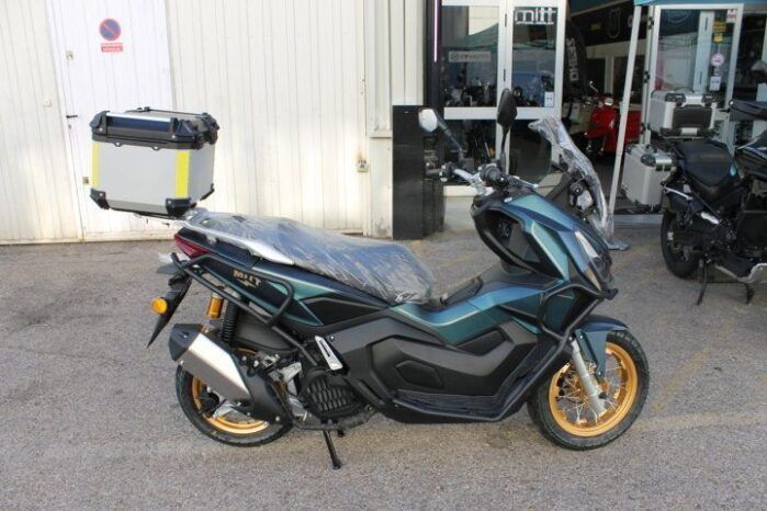 
								MITT ADV XTREME 125 full									