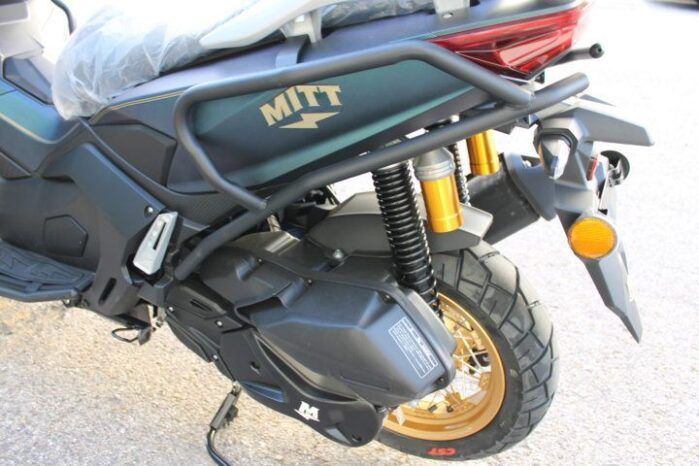 
								MITT ADV XTREME 125 full									