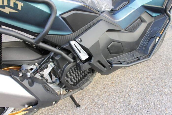 
								MITT ADV XTREME 125 full									