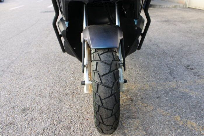 
								MITT ADV XTREME 125 full									