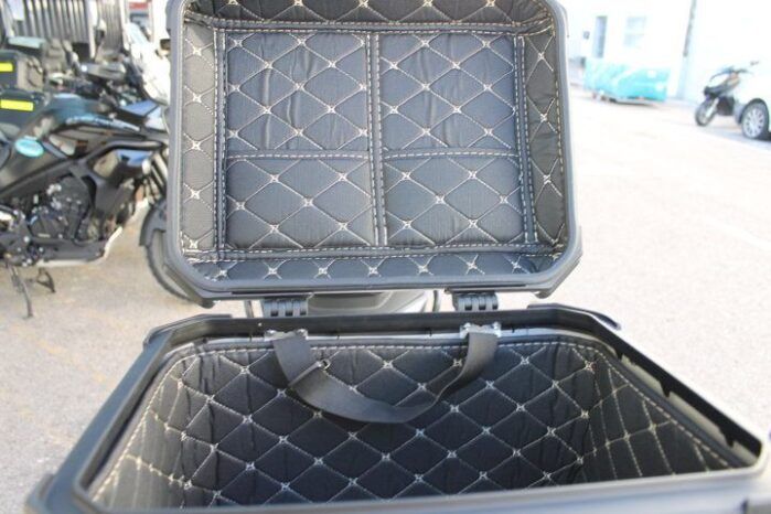 
								MITT ADV XTREME 125 full									