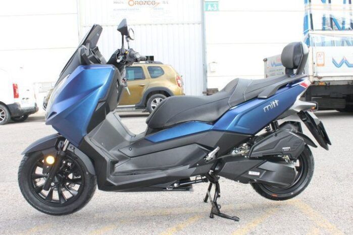 
								MITT 125 GTS full									