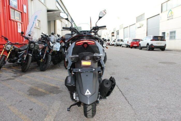 
								MITT LEGRAND 125 full									