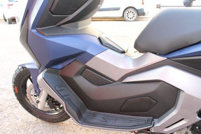 
								MITT ADV 125 full									
