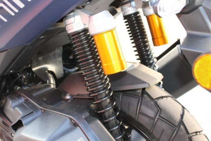 
								MITT ADV 125 full									