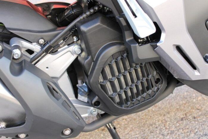 
								MITT ADV 125 full									