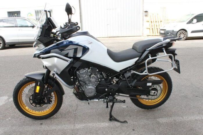 
								CFMOTO 800 MT EXPLORER full									