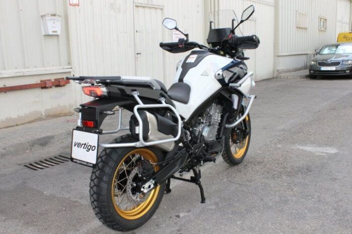 
								CFMOTO 800 MT EXPLORER full									