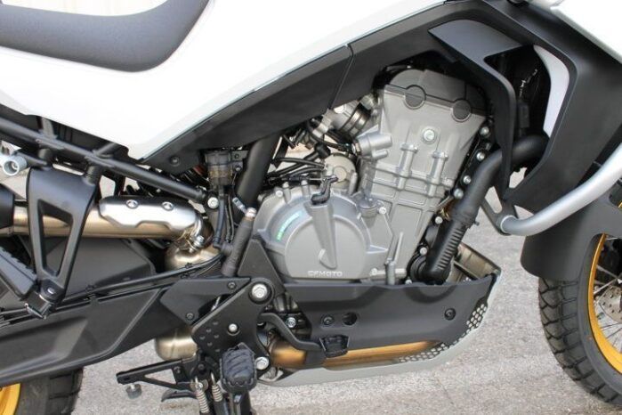
								CFMOTO 800 MT EXPLORER full									