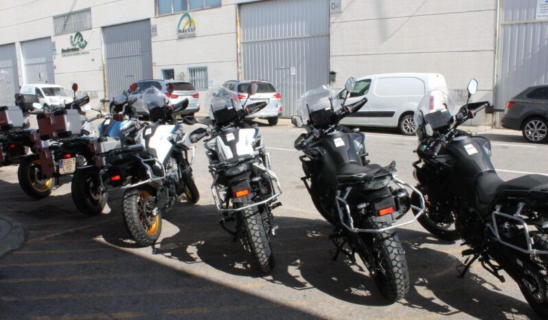 
								CFMOTO 800 MT EXPLORER full									