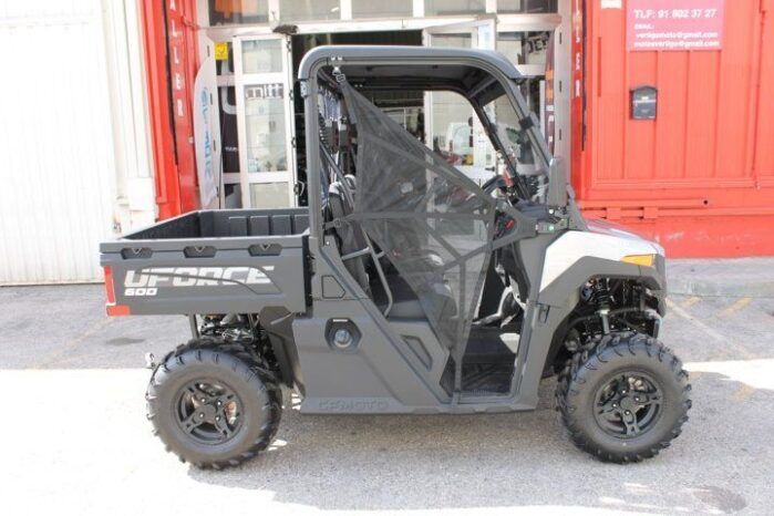 
								CFMOTO UFORCE 600 EPS full									