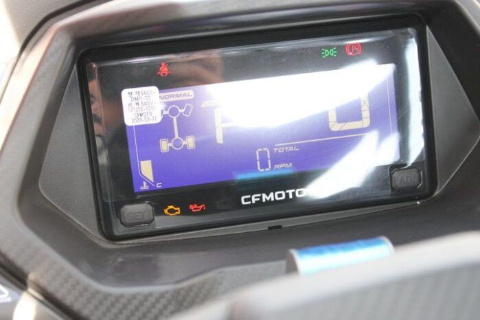 
								CFMOTO UFORCE 600 EPS full									