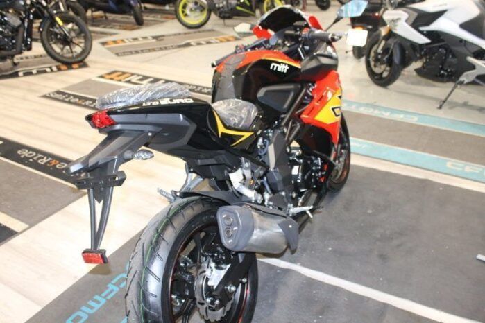 
								MITT GP1 125 full									