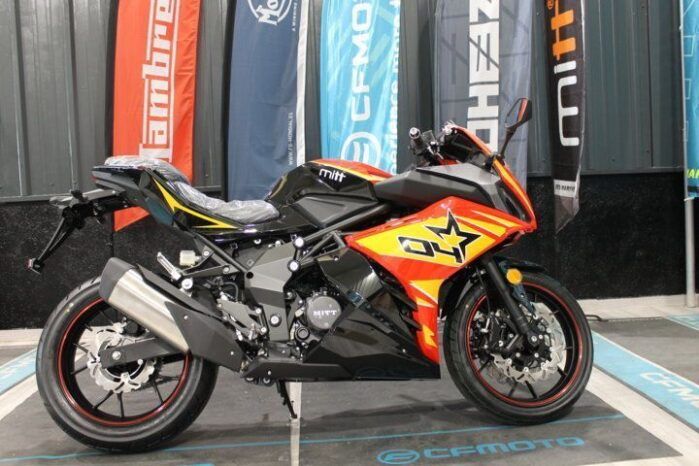 
								MITT GP1 125 full									